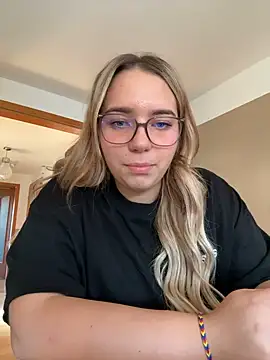 Naomi-Klein Webcam-Show