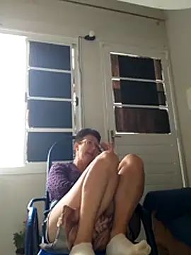 MILEIDE980 Adlı Modelin Canlı XXX Sohbeti