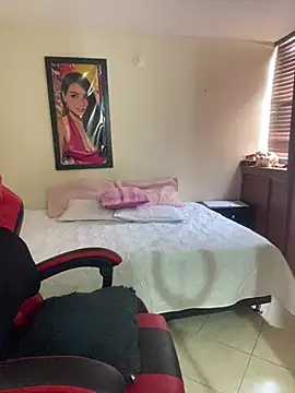 Miaswwe's Live XXX Chat