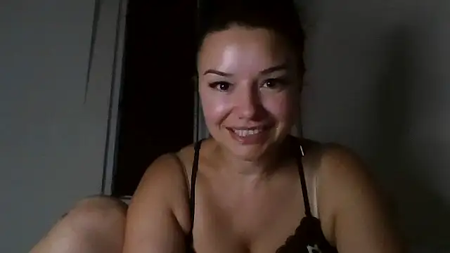 Linusya Webcam Show