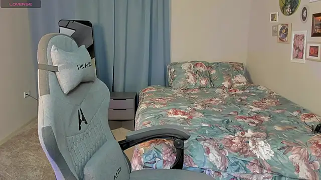 LaslyAngel 现场XXX聊天