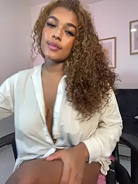Chat XXX ao vivo de aleja_montiel__