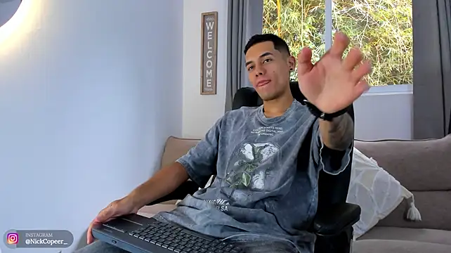 NickCopeer_'s Live XXX Chat