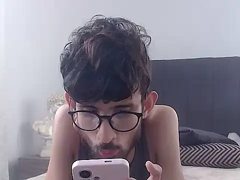Pokazy przed kamerką – sasuke_bigcock