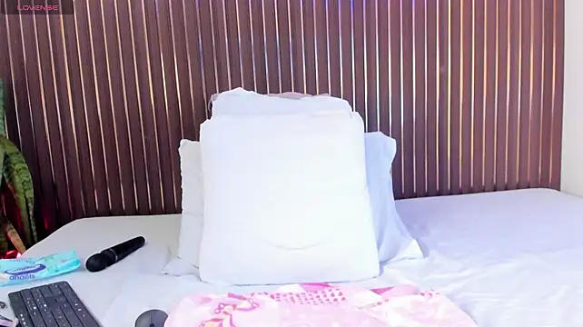 Živý XXX chat mia_pineda