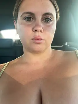 Samantha_official Adlı Modelin Canlı XXX Sohbeti