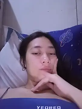 urnaughty_creamypie's Live XXX Chat