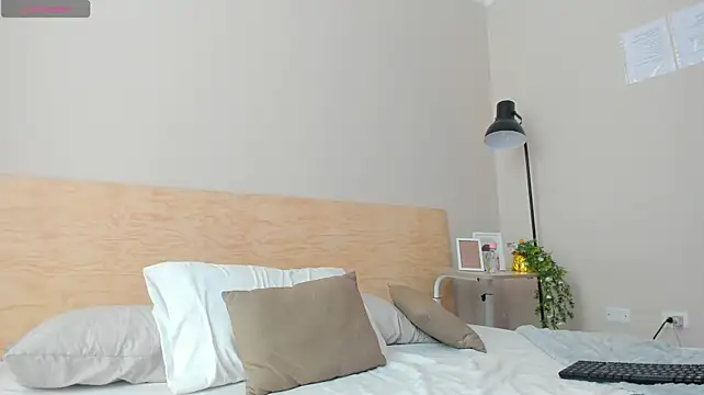 HellLilith_'s Live XXX Chat