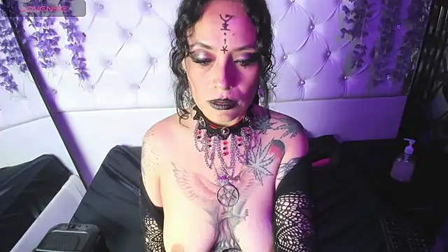 Czat XXX na żywo – Fenix_Lilith