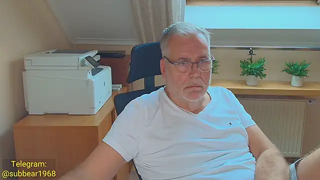 subbear1968 élő XXX-chatje