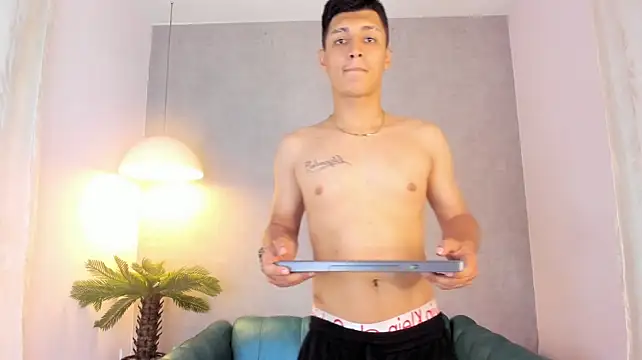 Živý XXX chat Julian_Fiire