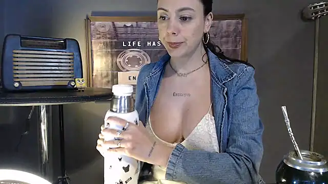 Živý XXX chat Mickyta