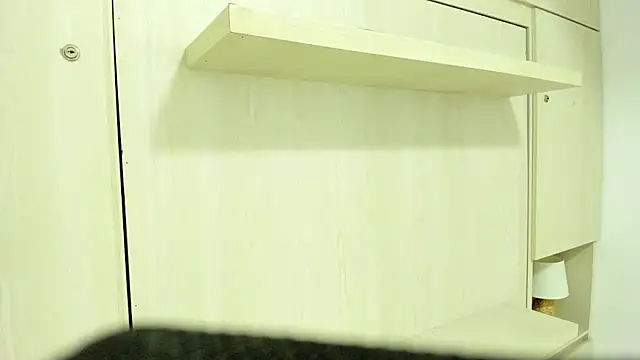 TaylorBloomのライブXXXチャット