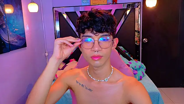 LiamHeatx Live XXX-Chat