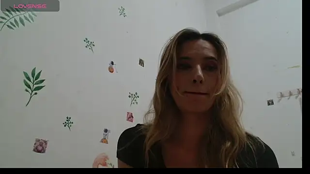 XXX chat uživo modela RexaRoberts
