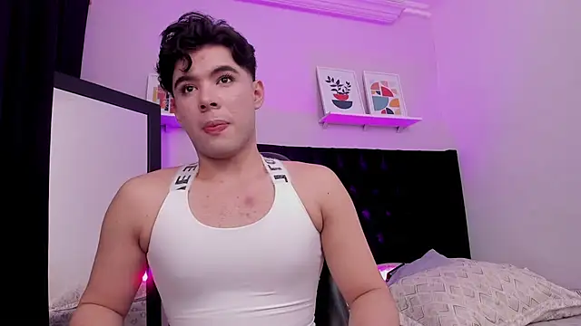 Liam_starling16n Webbikameraesitys
