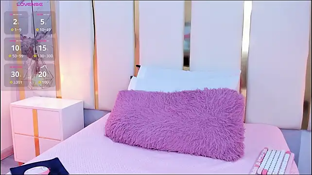 Chat +18 de KamilaVegga ao vivo