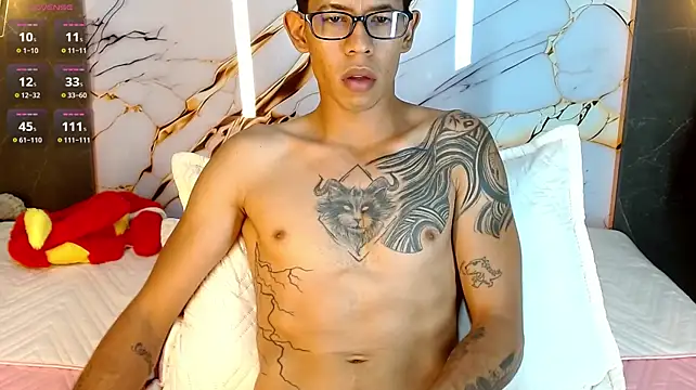 XXX chat uživo modela Andrew_Hardy