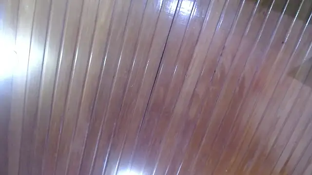 SaraLjordadのライブXXXチャット
