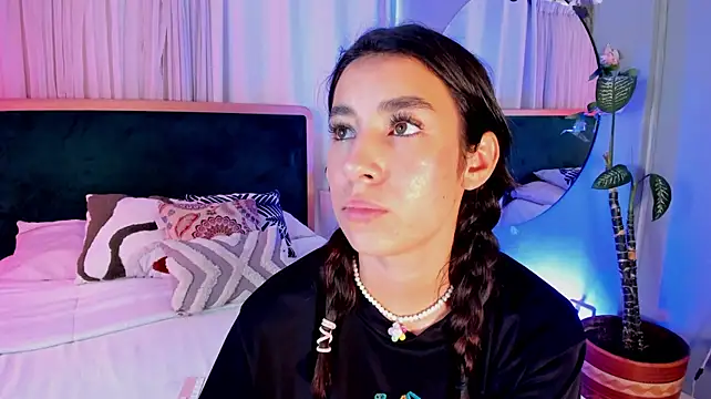 Chat XXX en directo de Nanami_