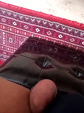 arouane 现场XXX聊天
