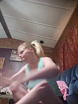 BadAssBitchMakayla XXX чат на живо