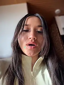 Veronica_Wins_ Live XXX Chat