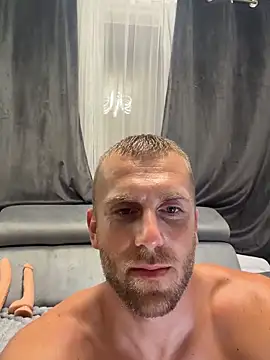 Chat XXX en directo de Johnytrain