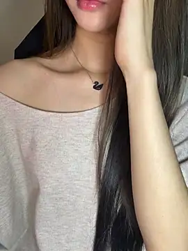 Yiyina_17 Live XXX Chat