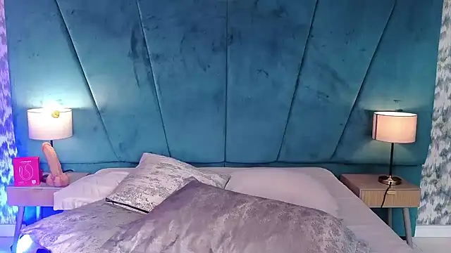 Aaron_Ezen Webbikameraesitys