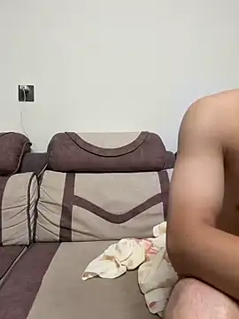 Muscle-guy-VS-slut Live XXX Chat