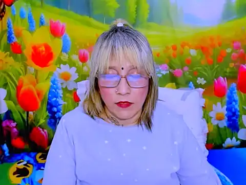 indianroxy's Live XXX Chat
