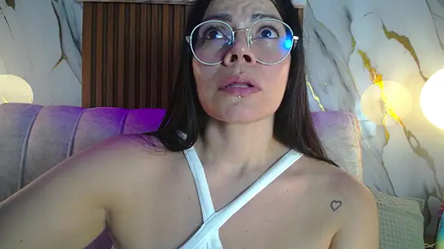 JennHornyMilf Live XXX Chat