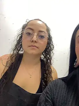 Nails_Lucia live XXX chat