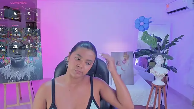 Chat XXX en directo de JANYLOVE__