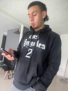 Taylor_DiamondBoy's Live XXX Chat