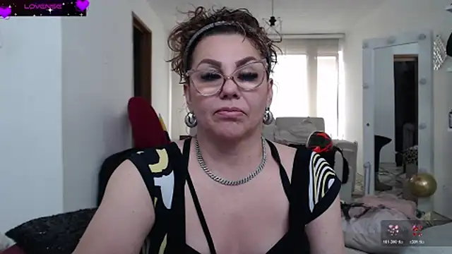 Chat XXX ao vivo de Myrnasexxx