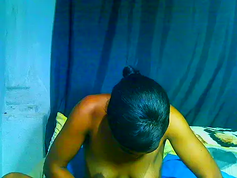 freaky_naughty লাইভ XXX চ্যাট