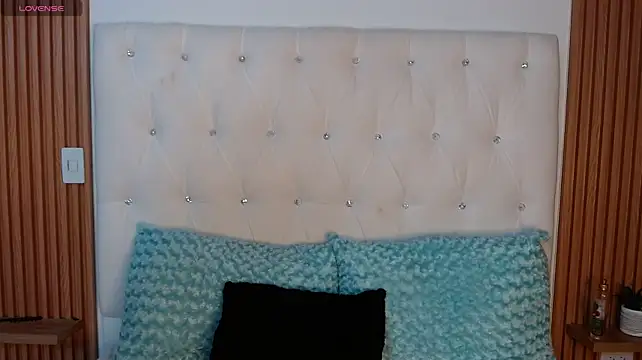 GreciaEvanss লাইভ XXX চ্যাট