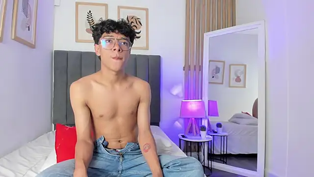 Adams__Bobbyn Live XXX chat