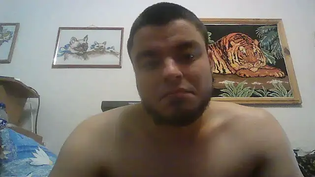 XXX chat uživo modela Yashax