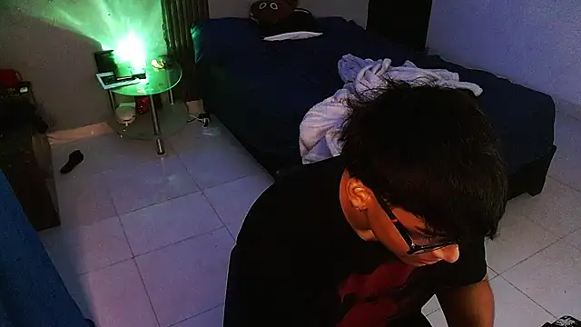 Mr_yisuzz Live XXX Chat