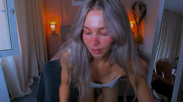 LuluAlis élő XXX-chatje