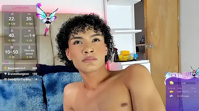 צ'אט XXX בשידור חי של lyan_77