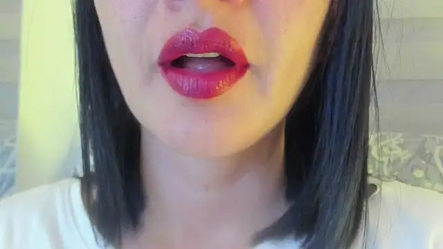 צ'אט XXX בשידור חי של queen_fetish