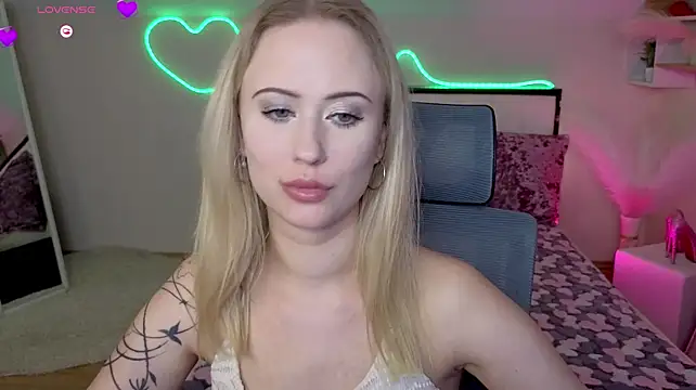 Živý XXX chat SashaBrooks