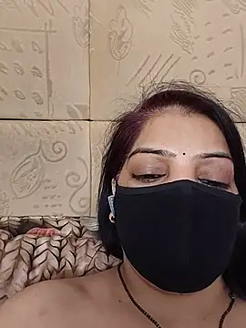 Hot_pooja2 即時 XXX 聊天