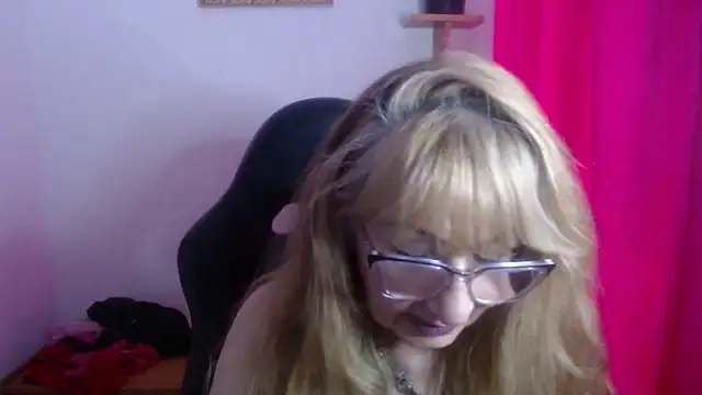 KarimaSarabe's Live XXX Chat