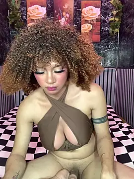 Show de Alluring_Carmela na webcam
