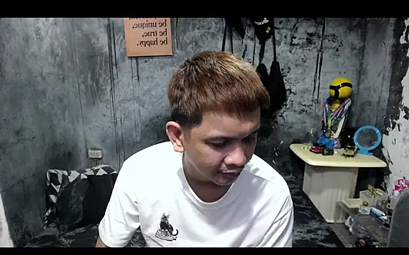 asianboi1111 Pertunjukan Webcam